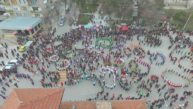 Двоен десети Национален фолклорен фестивал „Пролетно хоро”