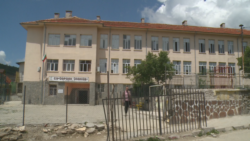 Подкрепа за успех: Талантливи деца от Рибново получават възможност за по-добро образование