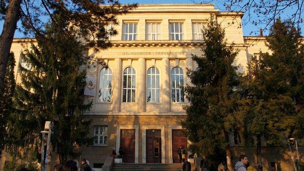 Рекорден брой кандидат-студенти за специалности „Медицина“ и „Фармация“ в МУ-Плевен