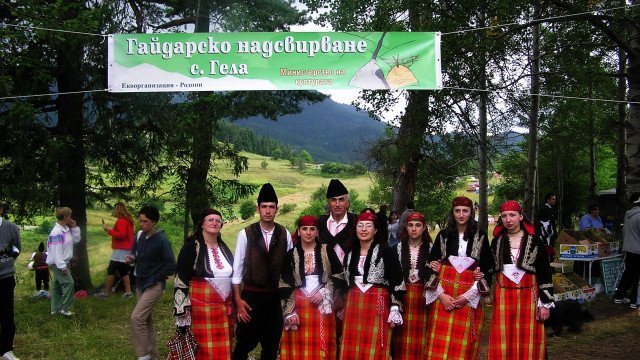 Село Гела кани на 18-ото гайдарско надсвирване